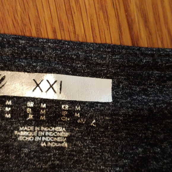 NWOT S/M Never worn Mesh detail down leg - Picture 3 of 4